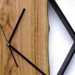 Sześciokątny zegar loftowy Time&Vertical (pionowy) 50 cm czarno-drewniany